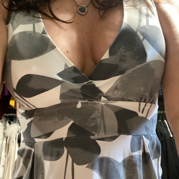 Summer dress - Picture 3 of 4